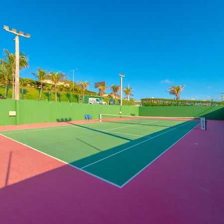 Ocean Palace All Inclusive Premium Natal Eksteriør bilde Tennis courts at the Atlantis Paradise Island